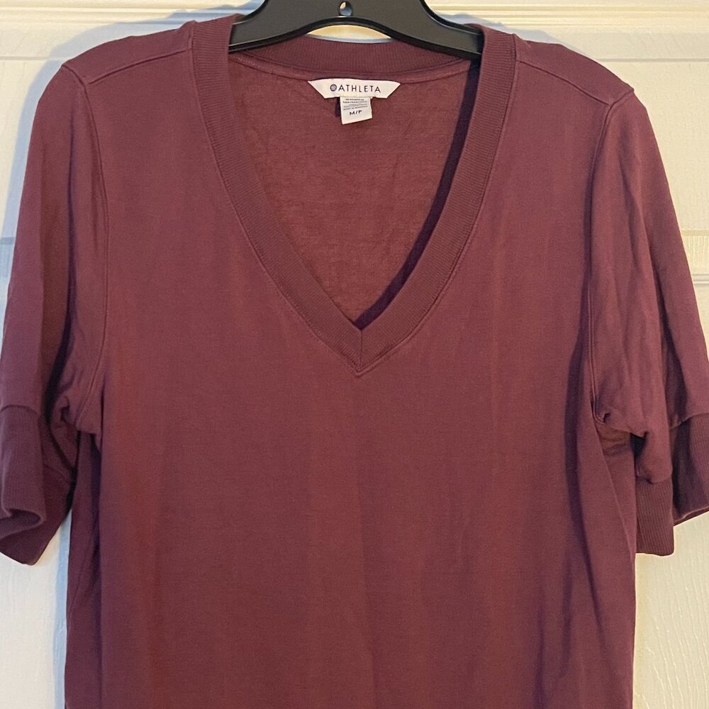 Athleta burgundy/plum colored short sleeve V neck top - size M/P